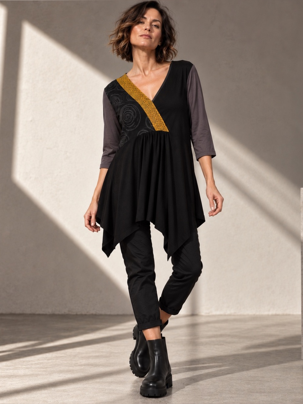 Alembika Tunic Top Size 3 US 10 12 Black Asymmetric Lagenlook Artsy Jersey